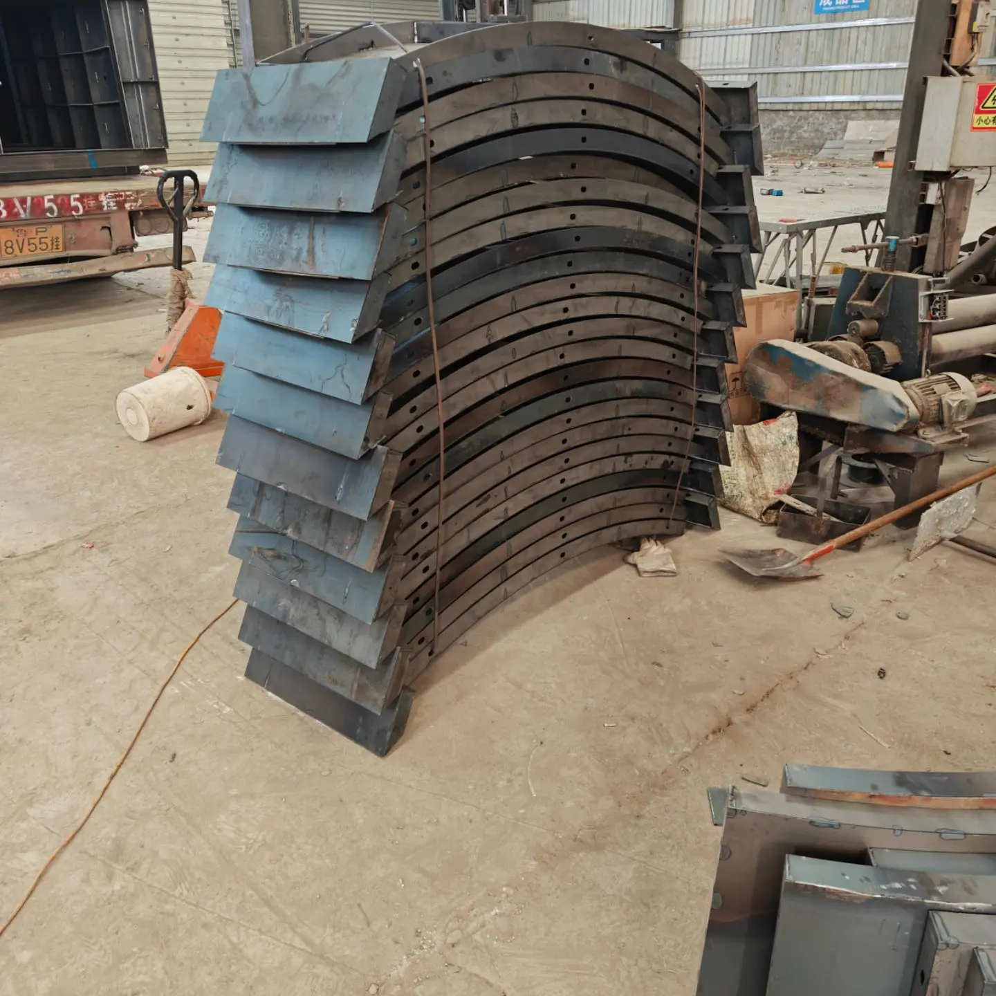 拱形骨架护坡模具现浇护坡模具源头厂家量大价优