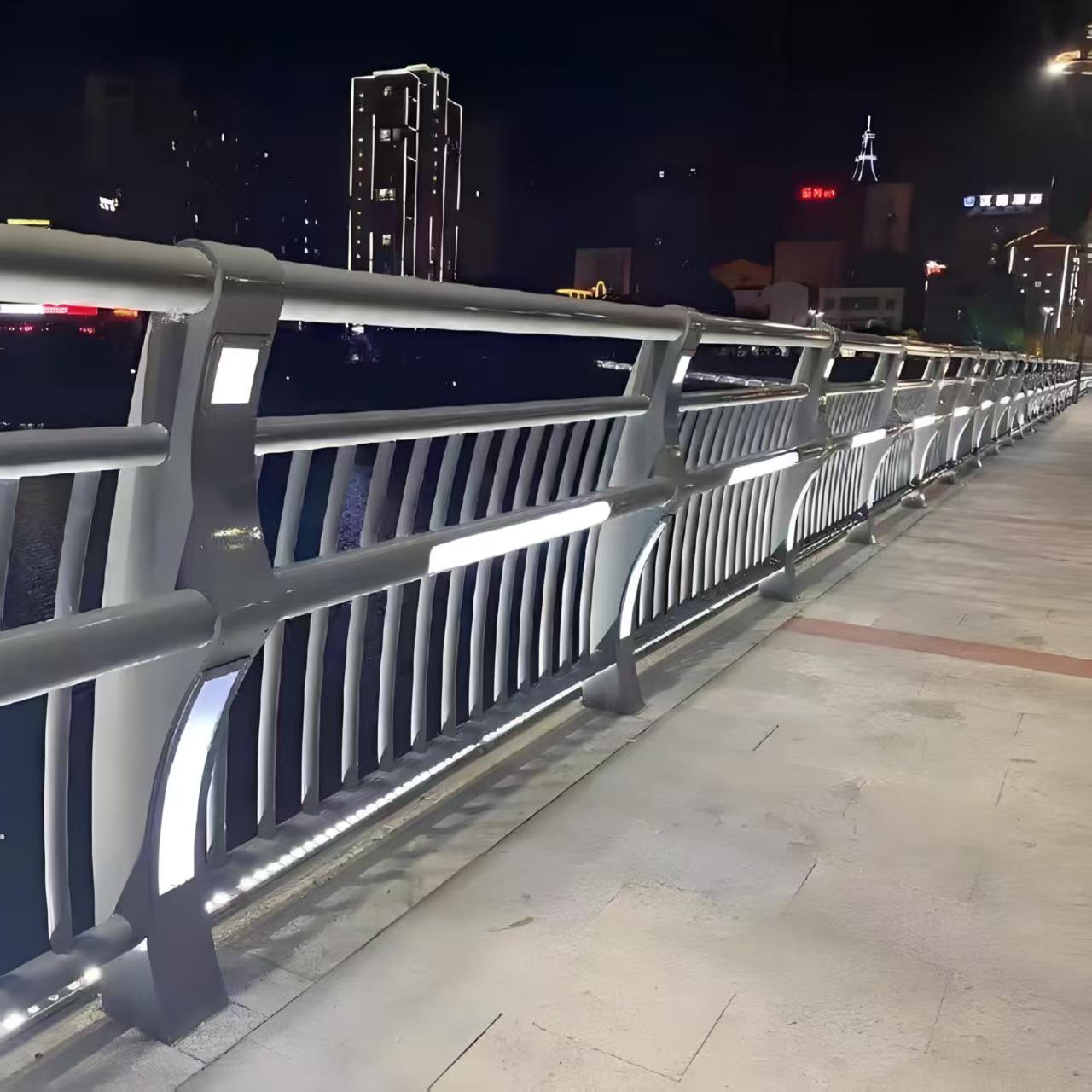 昌江县桥梁防护栏畅销全国