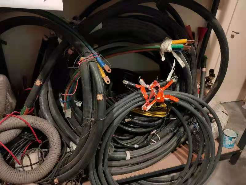 废旧电力设备回收免费上门