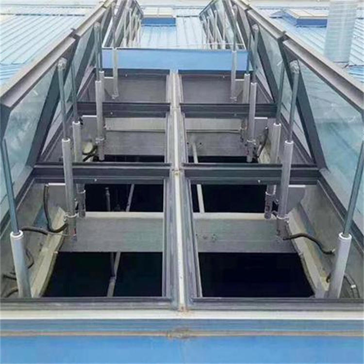 欢迎访问#圆拱滑动式电动采光排烟天窗#实体厂家