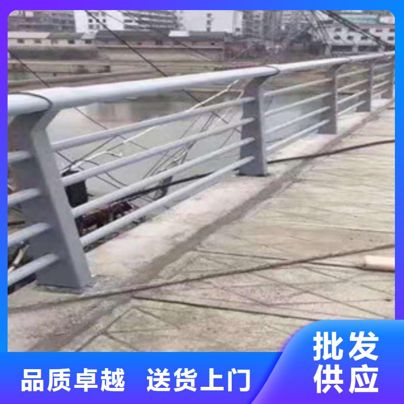 橋梁防撞欄桿施工現(xiàn)場生產(chǎn)廠家