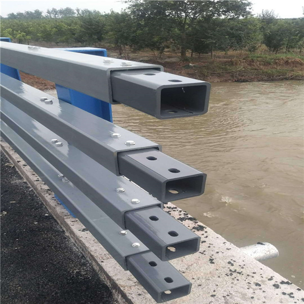 淄博交通防护栏省心省力