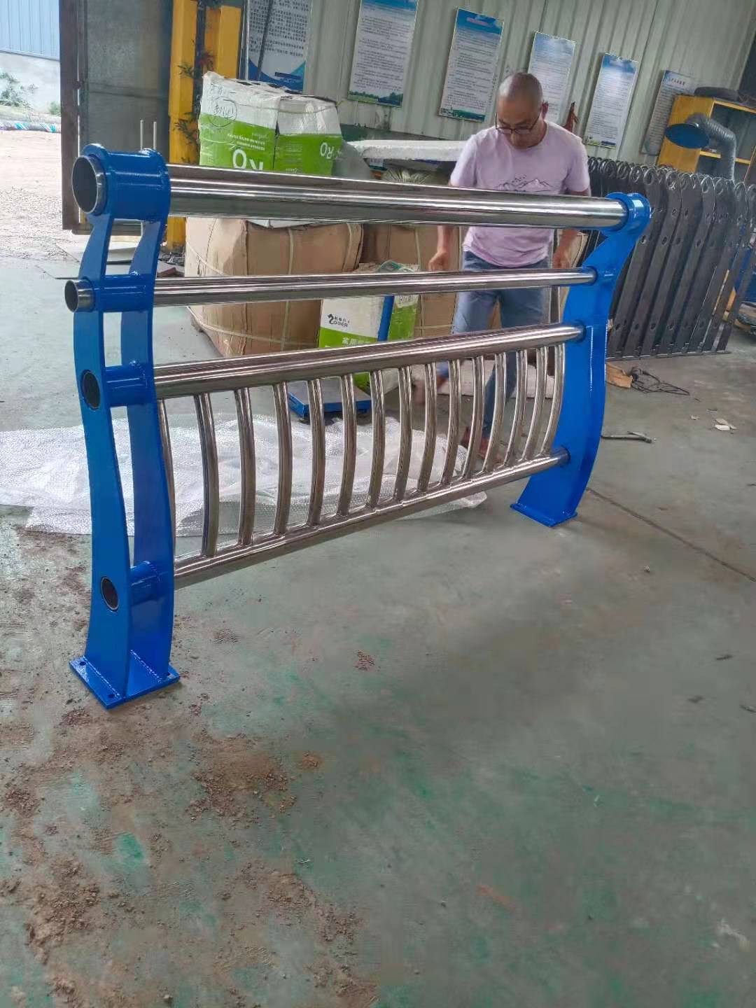 不銹鋼立柱廠