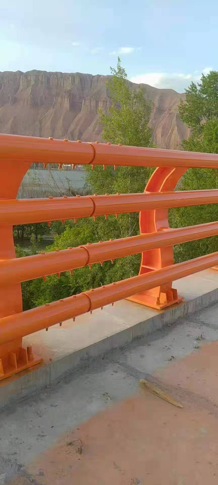 燈光護(hù)欄圖紙